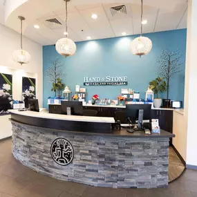 Bild von Hand & Stone Massage and Facial Spa