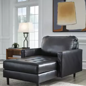 Bild von Charisma Furniture Store