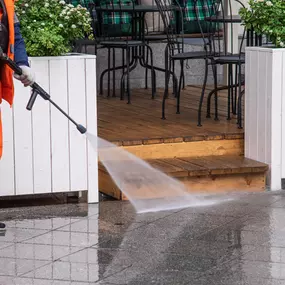 We are here to meet all your of commercial and residential pressure washing needs. If you find yourself in need of pressure washing service, please contact JM Exterior Cleaning for a free quote.
