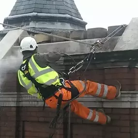 Bild von Falcon Abseiling Ltd