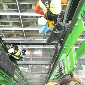 Bild von Falcon Abseiling Ltd