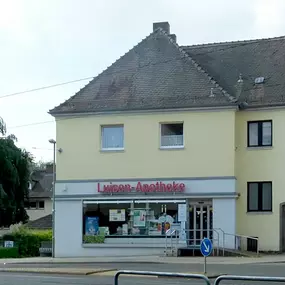 Aussenansicht der Luisen-Apotheke