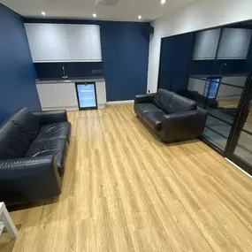 Bild von Love High Speed Ltd.