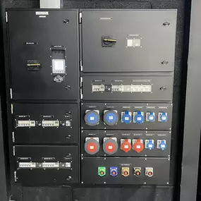 Bild von Love High Speed Ltd.