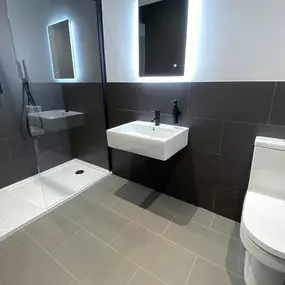 Bild von Love High Speed Ltd.