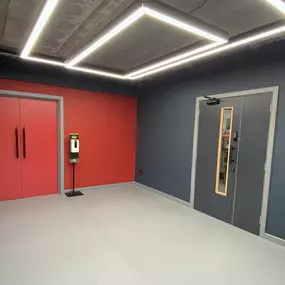 Bild von Love High Speed Ltd.