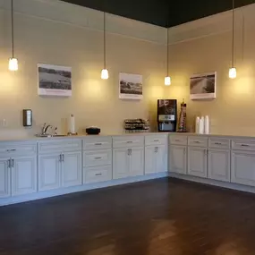 Serving Area in Flanner Buchanan - Geist
7855 Cork Rd.
Indianapolis, IN 46236
(317) 454-7078