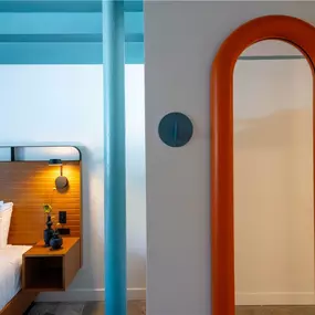 Guest room
