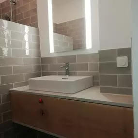 Bild von Fliesen und Fugenlos  Fugenloses Bad, Boden & Treppe - Design ohne Grenzen