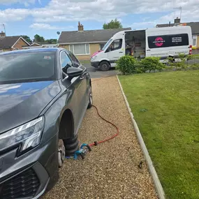 Bild von Doorstep Tyre Fitting Ltd