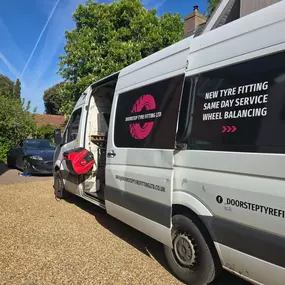 Bild von Doorstep Tyre Fitting Ltd