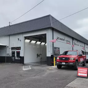 Picture of the exterior of Diamond Detail in Puyallup, WA
