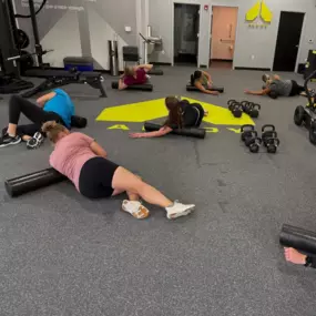 Discover the difference at Alloy Personal Training Juanita-Kirkland—your local small group personal training studio built for adults 40+. Located near Juanita Beach, our fitness studio combines personalized coaching with a supportive community to help you build strength, improve mobility, and stay consistent. Each session is led by a certified trainer and capped at just six people, giving you the attention of private training without the high price.

If you’re tired of overcrowded gyms and fitne