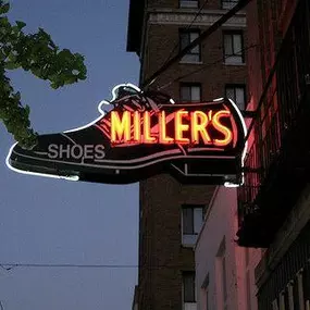 Bild von Miller Shoe Parlor