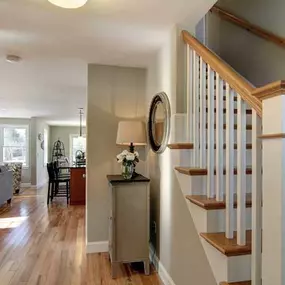 Bild von New Bedford Tile & Carpet, Inc.