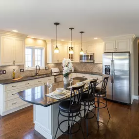 Bild von Accent Tile & Stone