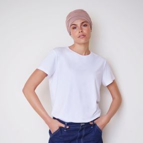Turban für Frauen mit Haarausfall durch Alopezie oder Chemotherapie.