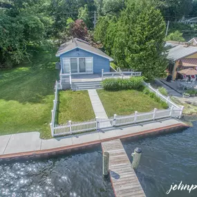 Bild von John Postma of Remax Grand Rapids