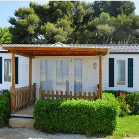 Bild von John's Mobile Home Parts & Accessories