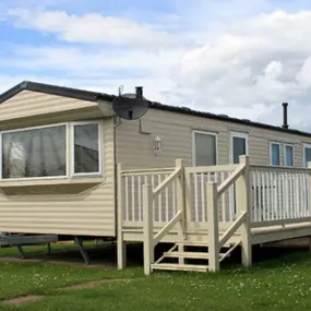 Bild von John's Mobile Home Parts & Accessories