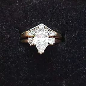 Bild von Robertson & Bach Fine Jewelers