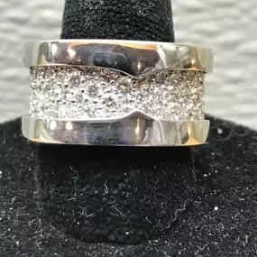 Bild von Robertson & Bach Fine Jewelers