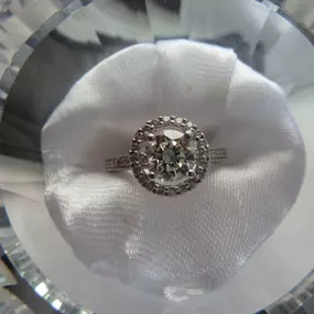 Bild von Robertson & Bach Fine Jewelers