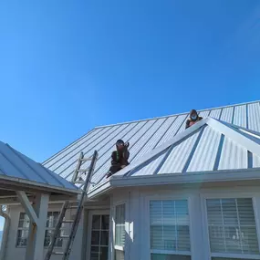 Bild von James Nester's Roofing & Repair