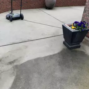 Bild von JayCo Pressure Wash & Deck Stain
