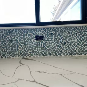 Bild von Two Veterans Tile