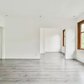 Bild von Two Veterans Tile