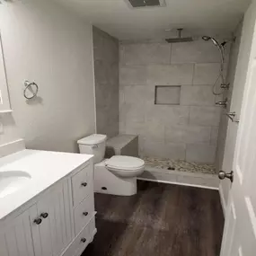 Bild von Basements and Decks R Us