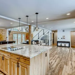 Bild von Basements and Decks R Us