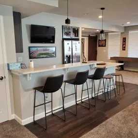 Bild von Basements and Decks R Us
