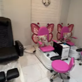 Bild von PULSE NAILS AND SPA