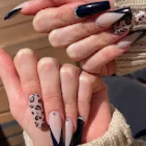 Bild von PULSE NAILS AND SPA