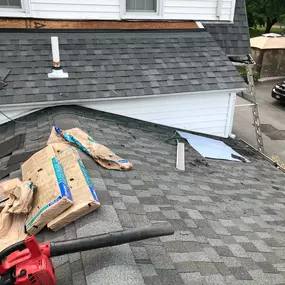Bild von New Roofing & Siding