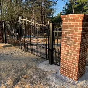 Bild von Red's Wrought Iron & Gates, LLC