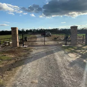 Bild von Red's Wrought Iron & Gates, LLC