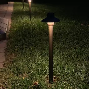 Bild von Tall Oaks Landscape Lighting