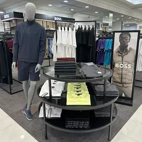 Bild von Boss Shop - Macy's Shop - Burbank