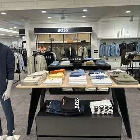 Bild von Boss Shop - Macy's Shop - Burbank