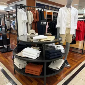 Bild von Boss Shop - Macy's Shop - Bowie