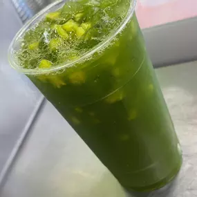 La Michoacana Ricas Nieves - Piña con espinacas