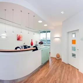 Bild von Dr. med. dent. Marcus Flach - Zahnarzt Wuppertal