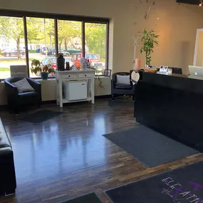 Bild von Elevations Hair Lounge
