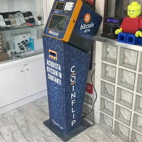 Bild von CoinFlip Bitcoin ATM - iStore Lab (Loreto)