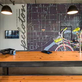 Bike Club - workbench, repair stand, TV