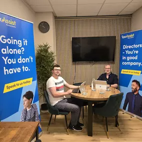 Inside Lindley Office