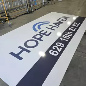 Bild von Strait Up Signs n Designs